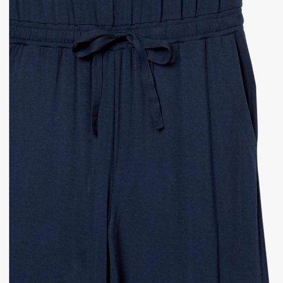 NWT Amazon Essentials Lounge Outfit - Picture 5 of 10